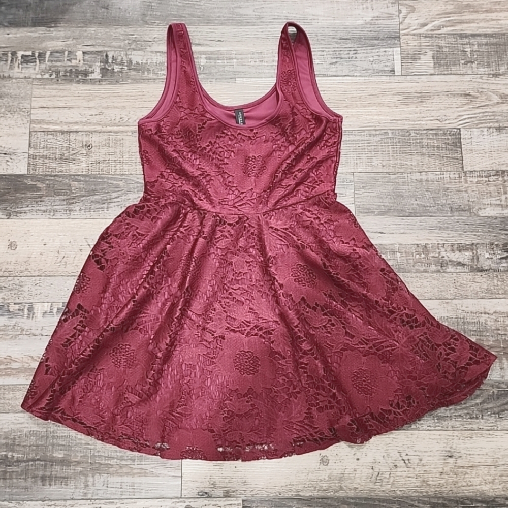 Aeropostale Fit and flare lace dress